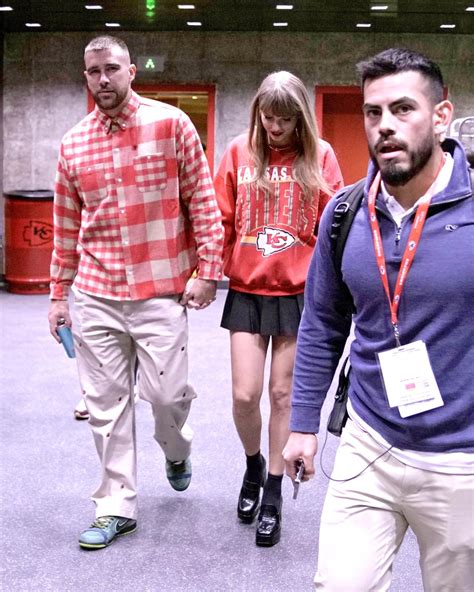 taylor swift and travis kelsie|taylor swift and travis kelce photos together.